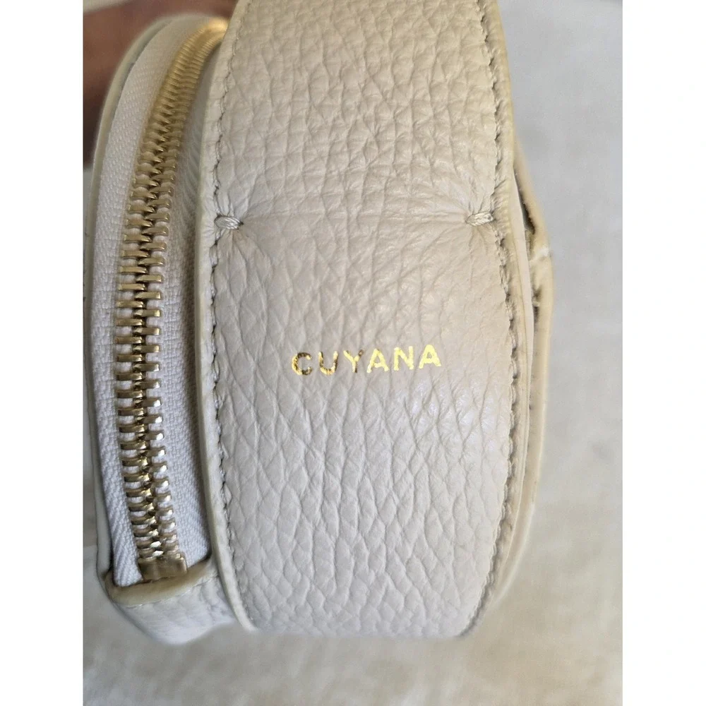 Cuyana Top Handle Crossbody Bag Ecru Pebbled Italian Leather Gold Hardware - Picture 11 of 12